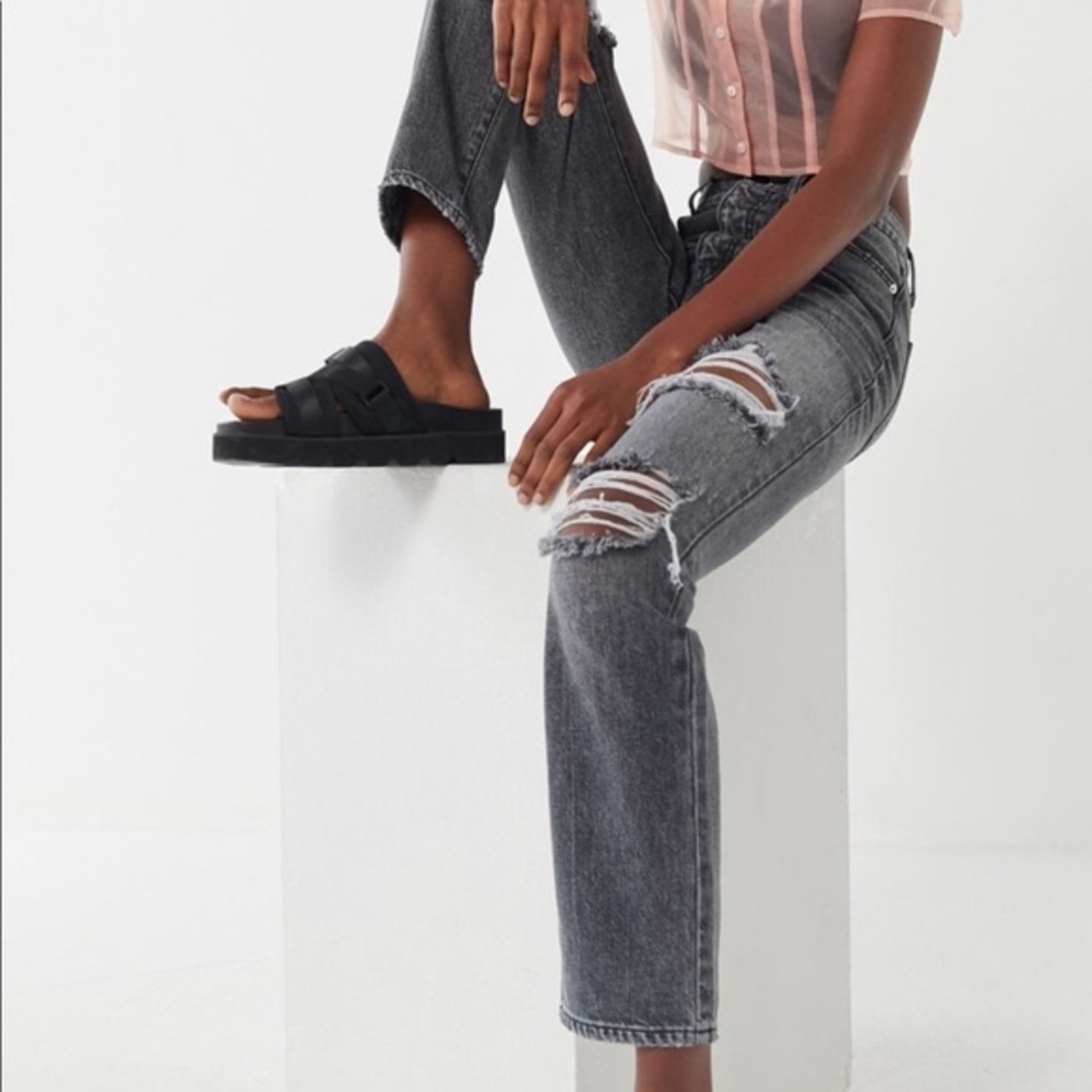BDG Distressed w/ Rips High Rise Slim Straight Charcoal Wash Jeans Size 24